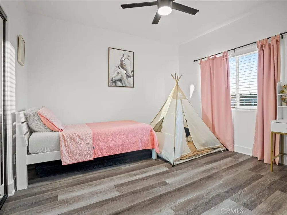 11383 Maple Hesperia, CA 92345