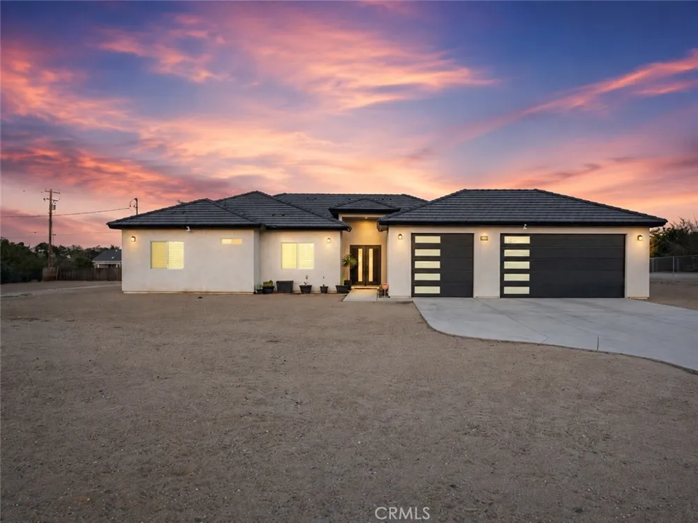 11383 Maple Hesperia, CA 92345
