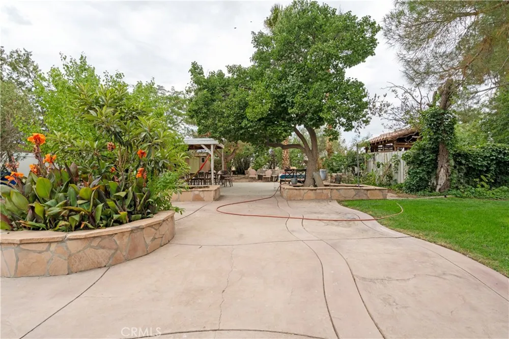 37617 27th E Palmdale, CA 93550