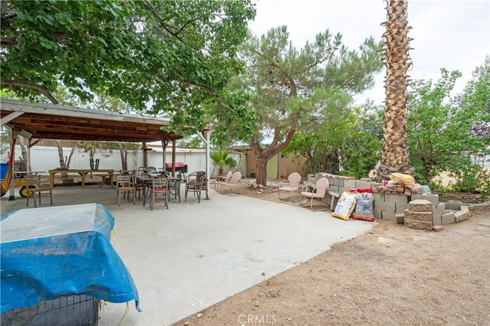 37617 27th E Palmdale, CA 93550