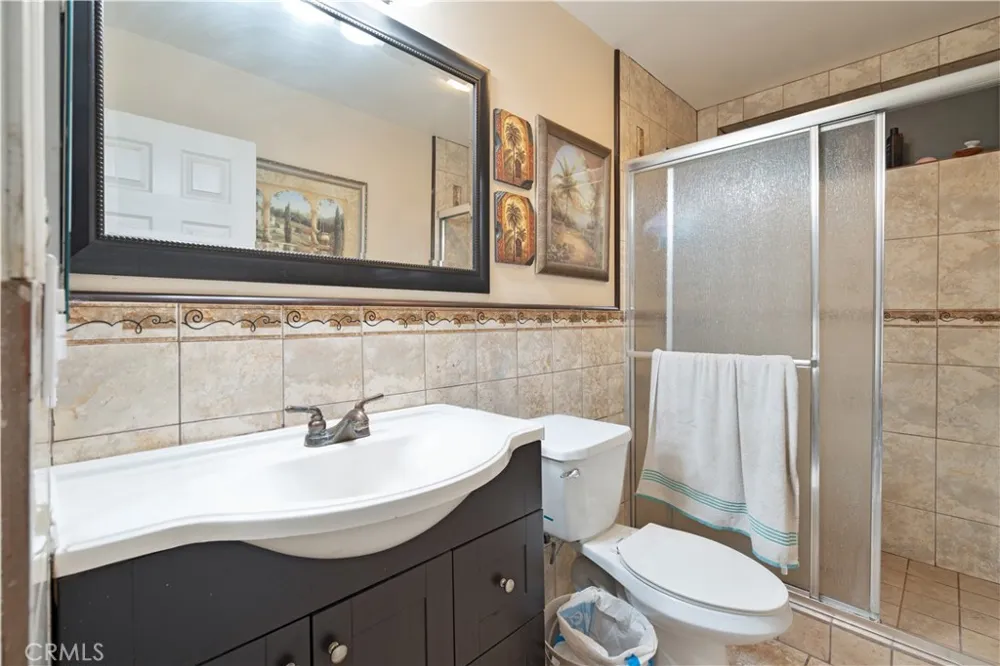 37617 27th E Palmdale, CA 93550