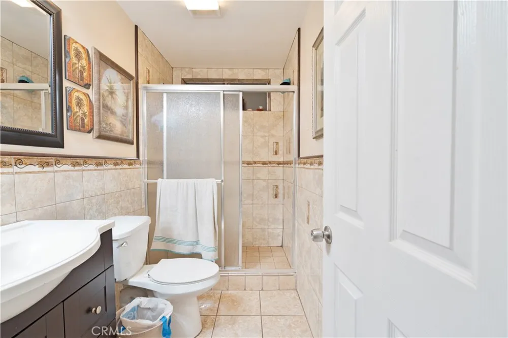 37617 27th E Palmdale, CA 93550