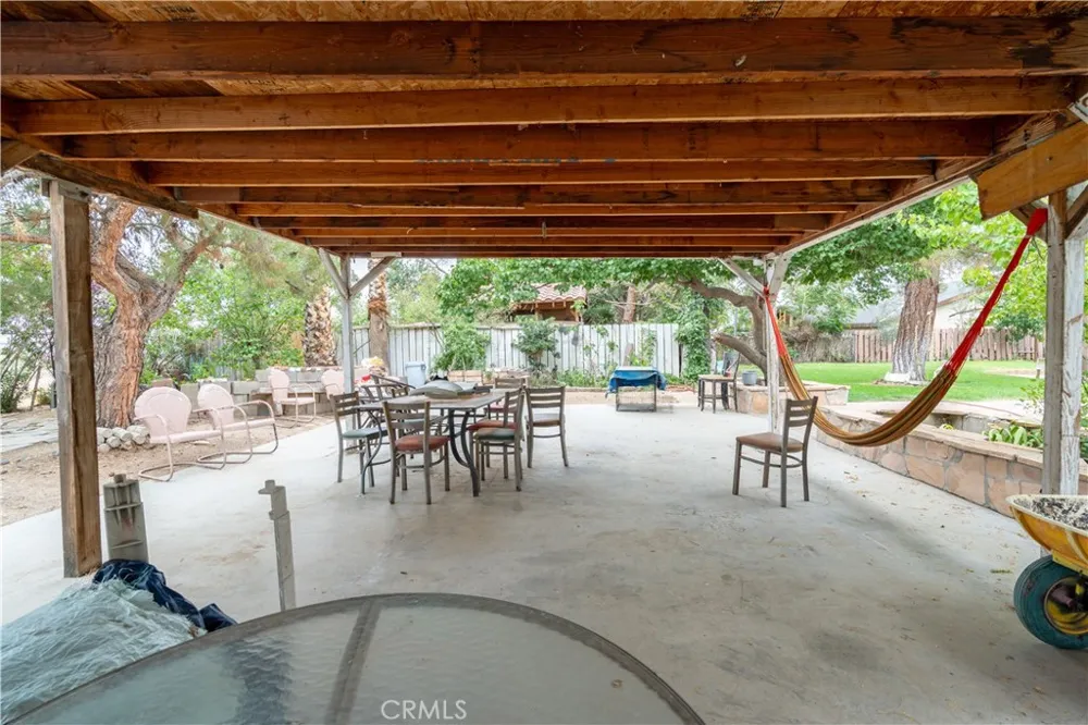 37617 27th E Palmdale, CA 93550