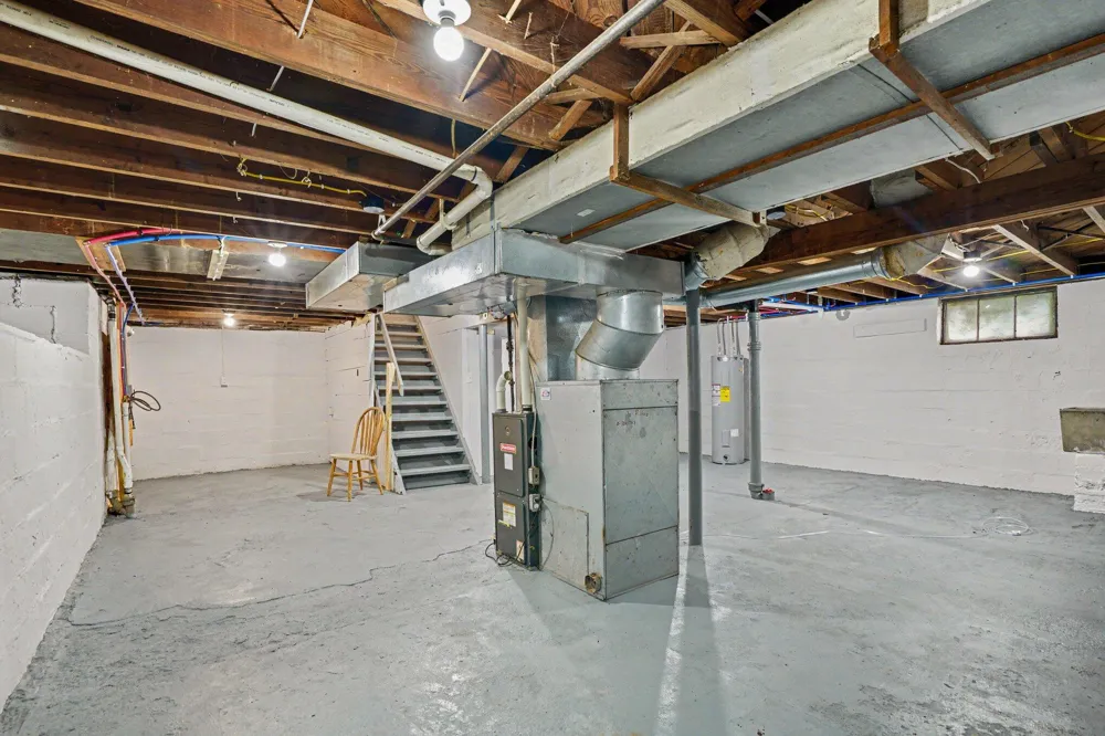 4154155 Clay Street Niles, MI 49120