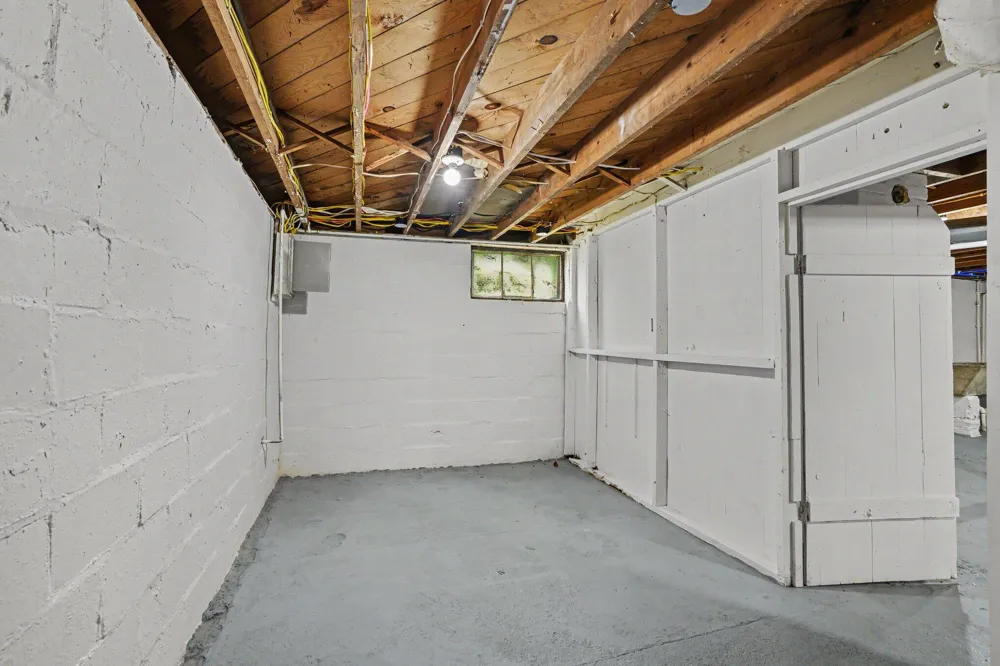 4154155 Clay Street Niles, MI 49120