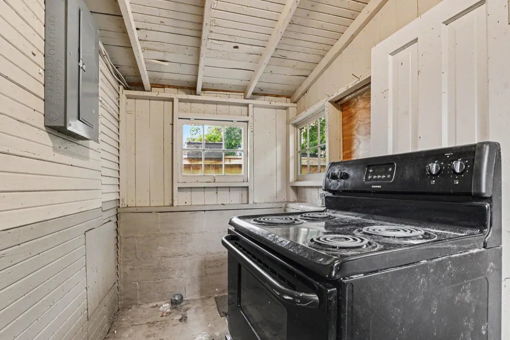 4154155 Clay Street Niles, MI 49120
