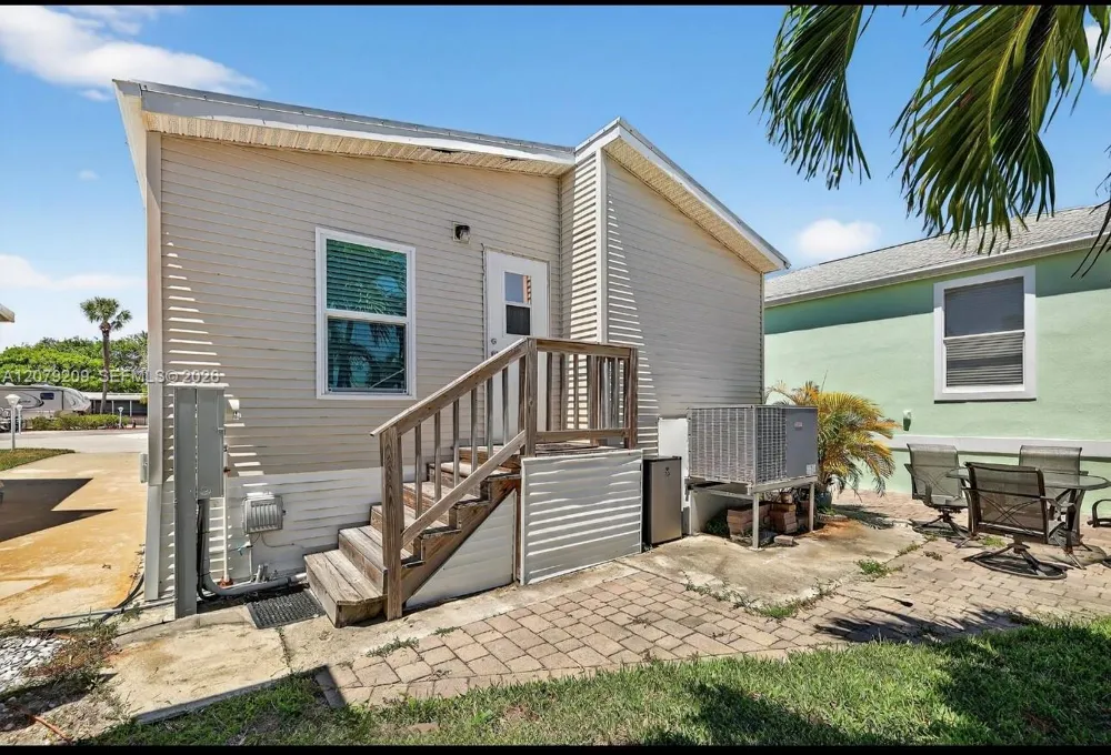 10701 S Ocean Dr Jensen Beach, FL 34957