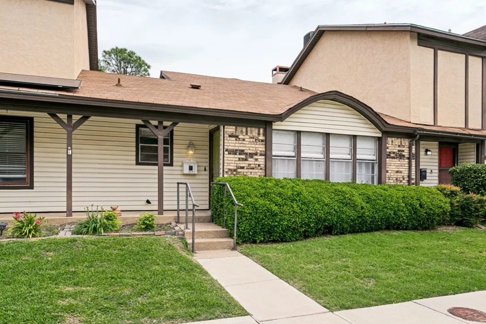 2019 Clubridge Drive Carrollton, TX 75006