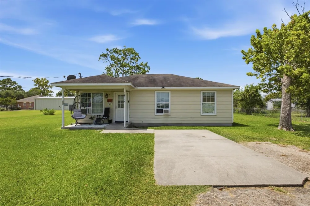 4314 Avenue T Santa Fe, TX 77510