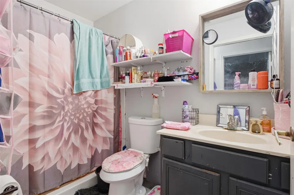 4314 Avenue T Santa Fe, TX 77510