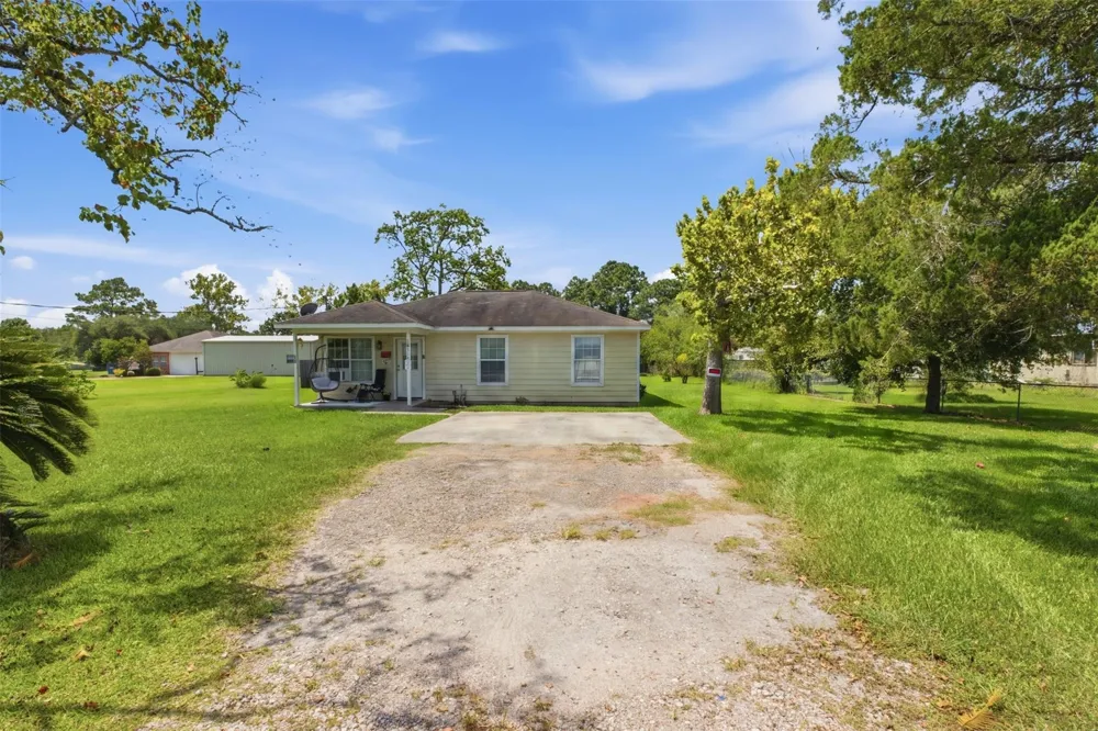4314 Avenue T Santa Fe, TX 77510