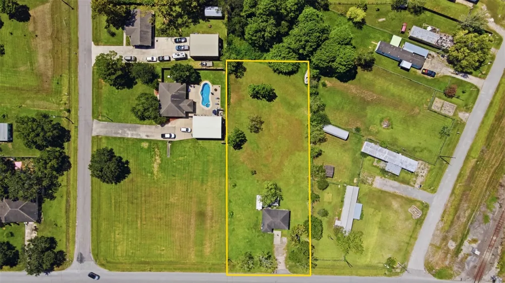 4314 Avenue T Santa Fe, TX 77510