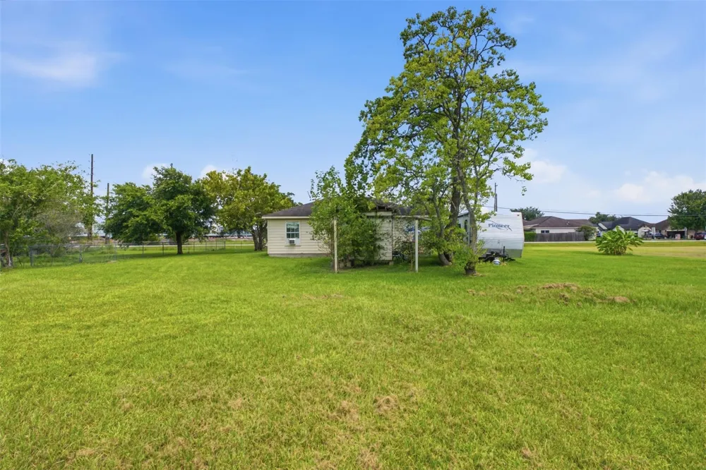 4314 Avenue T Santa Fe, TX 77510