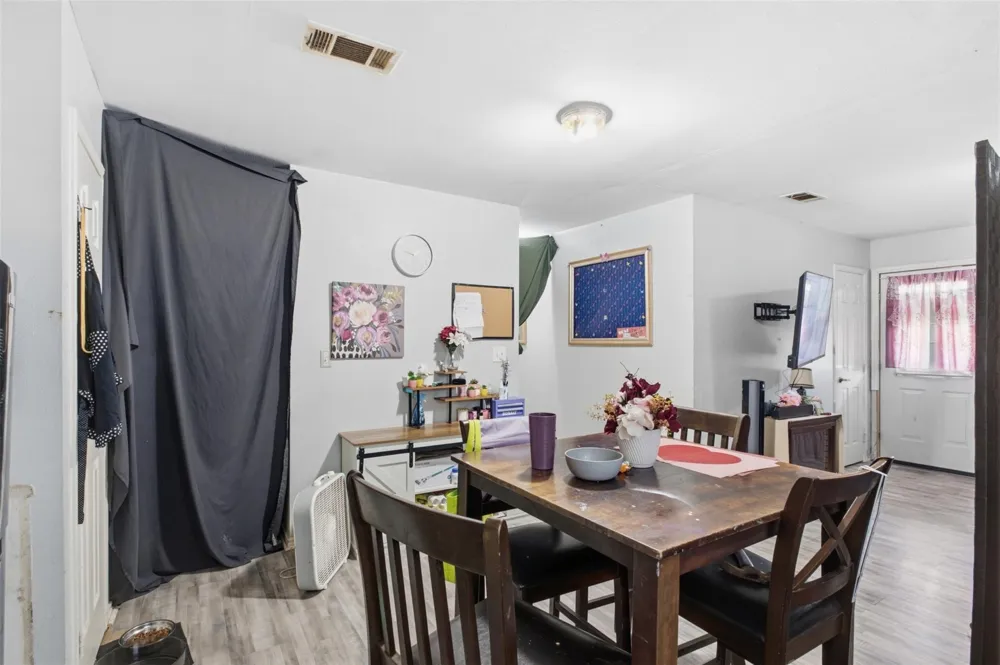 4314 Avenue T Santa Fe, TX 77510