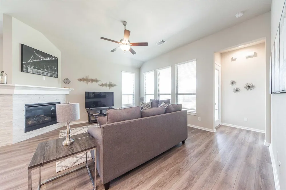 2151 Long Spring Drive Missouri City, TX 77459