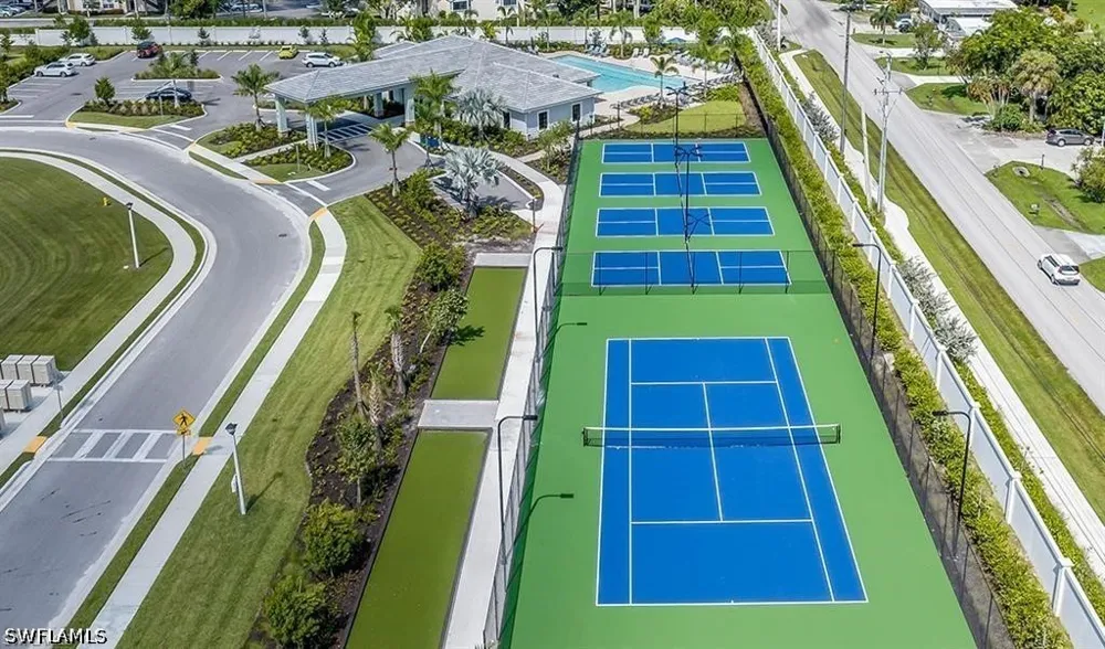 ENBROOK LOOP Naples, FL 34114