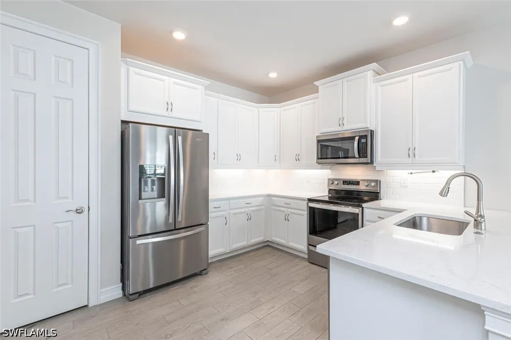 ENBROOK LOOP Naples, FL 34114
