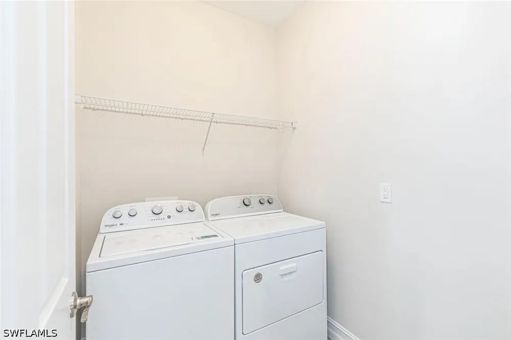 ENBROOK LOOP Naples, FL 34114