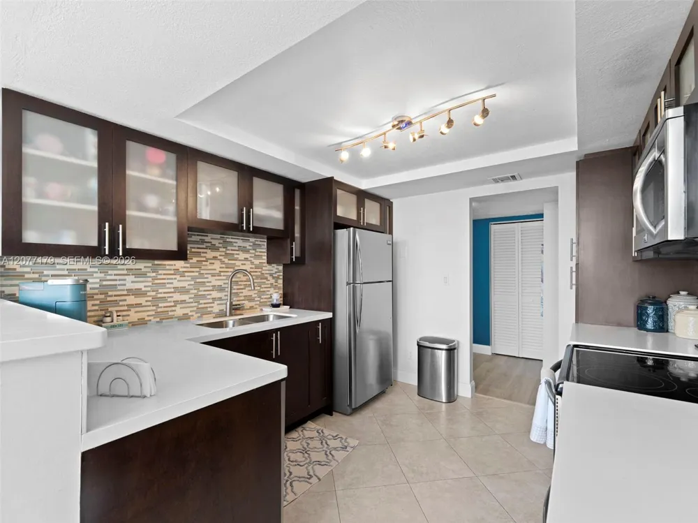 16546 NE 26th Ave #4G North Miami Beach, FL 33160