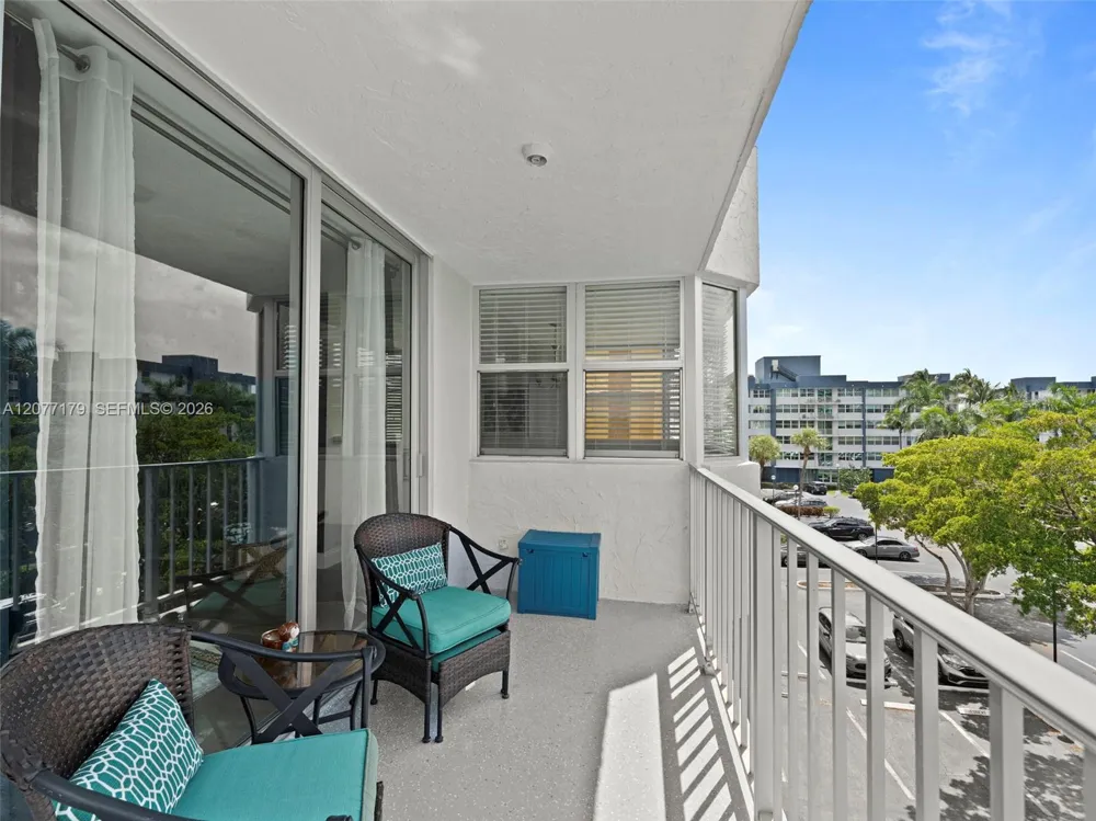 16546 NE 26th Ave #4G North Miami Beach, FL 33160