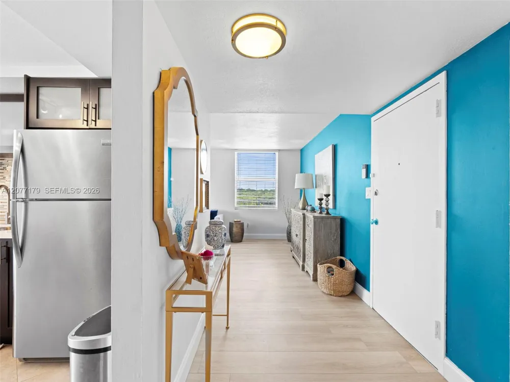 16546 NE 26th Ave #4G North Miami Beach, FL 33160