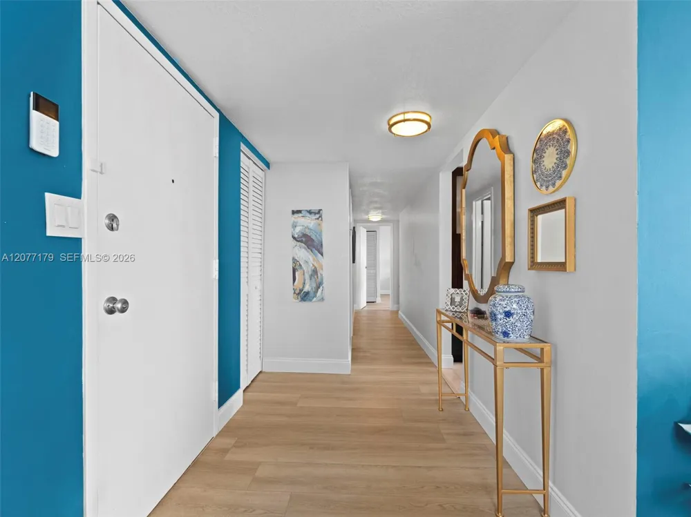 16546 NE 26th Ave #4G North Miami Beach, FL 33160