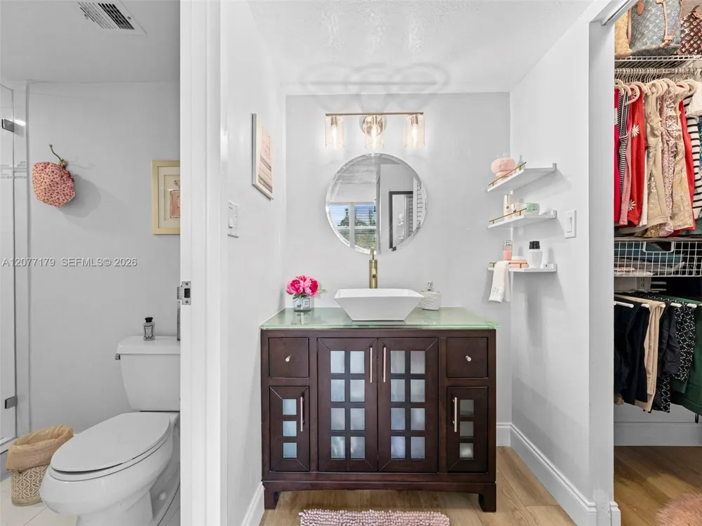 16546 NE 26th Ave #4G North Miami Beach, FL 33160