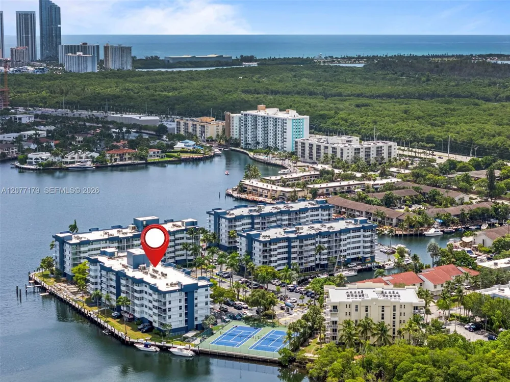 16546 NE 26th Ave #4G North Miami Beach, FL 33160