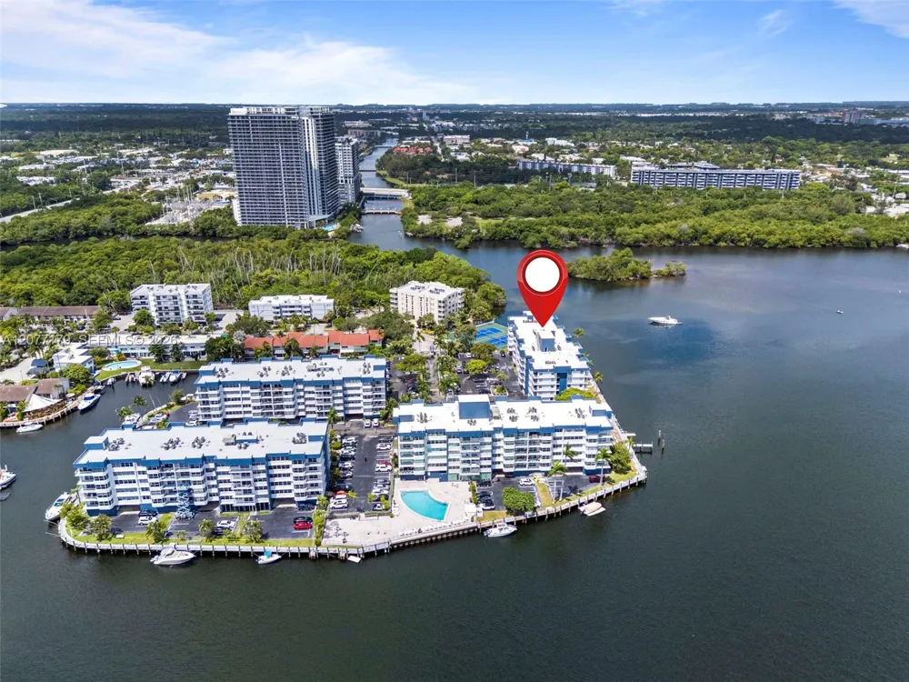 16546 NE 26th Ave #4G North Miami Beach, FL 33160