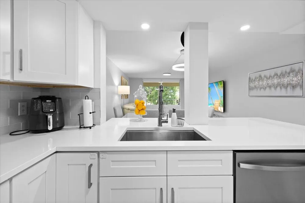 4570 NW 18TH AVENUE #310 Deerfield Beach, FL 33064