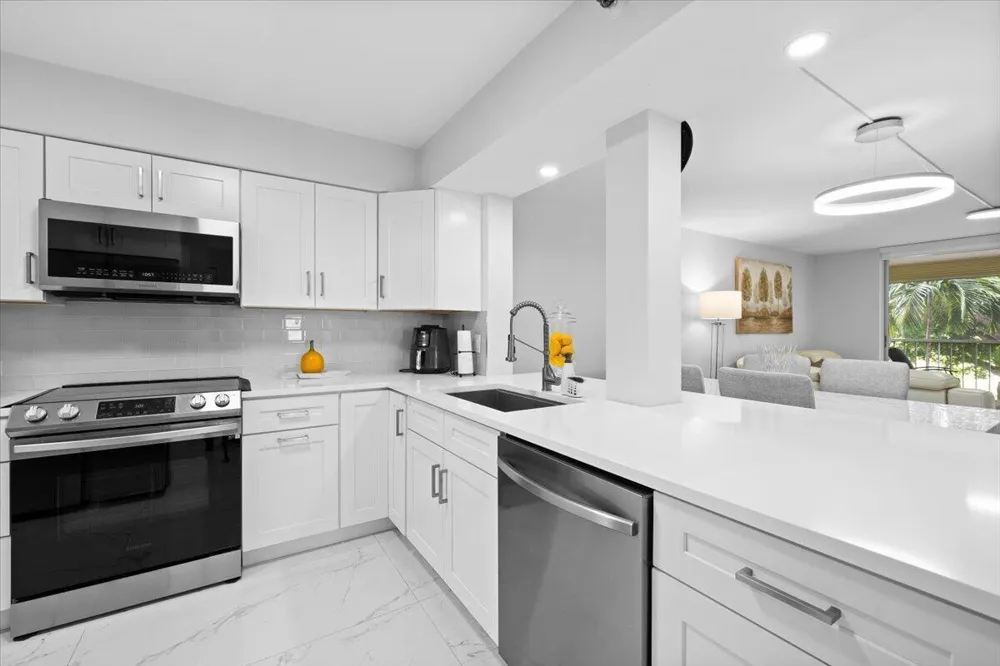 4570 NW 18TH AVENUE #310 Deerfield Beach, FL 33064