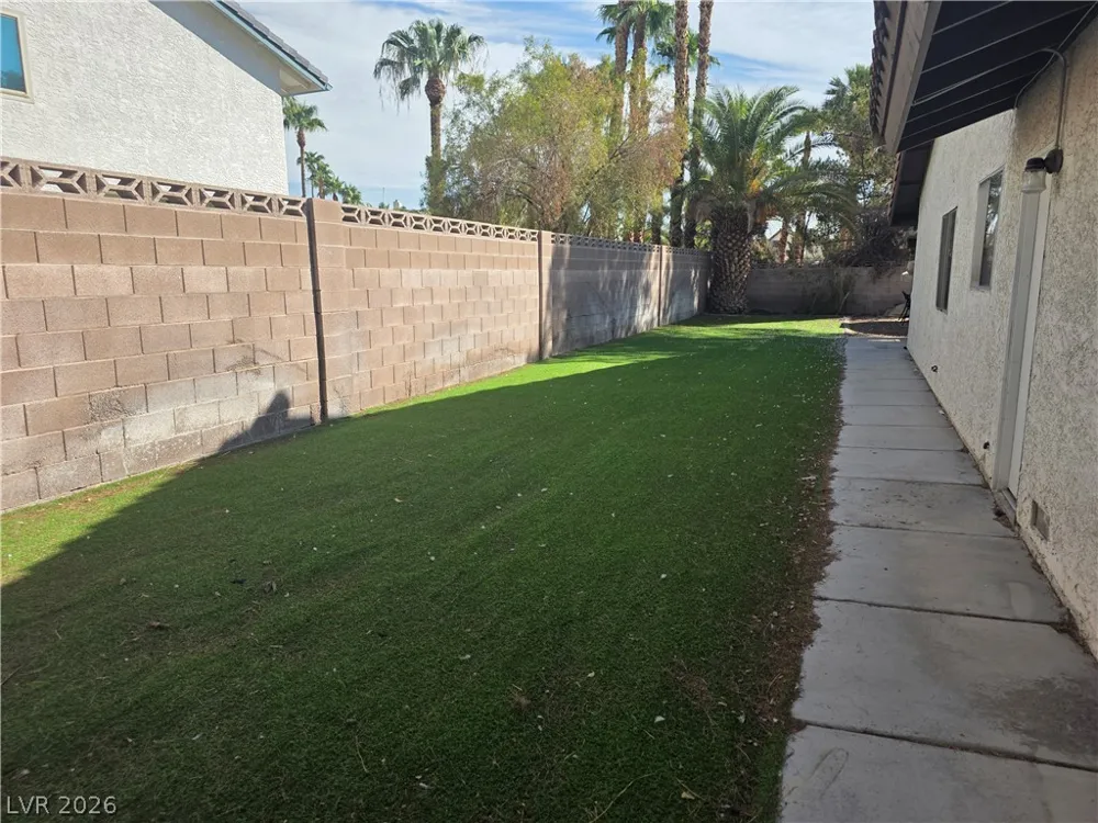 5532 Ramillete Road Las Vegas, NV 89120