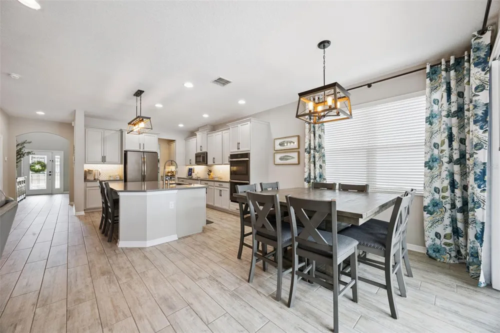 162 BLUE FLAX POINT Longwood, FL 32750