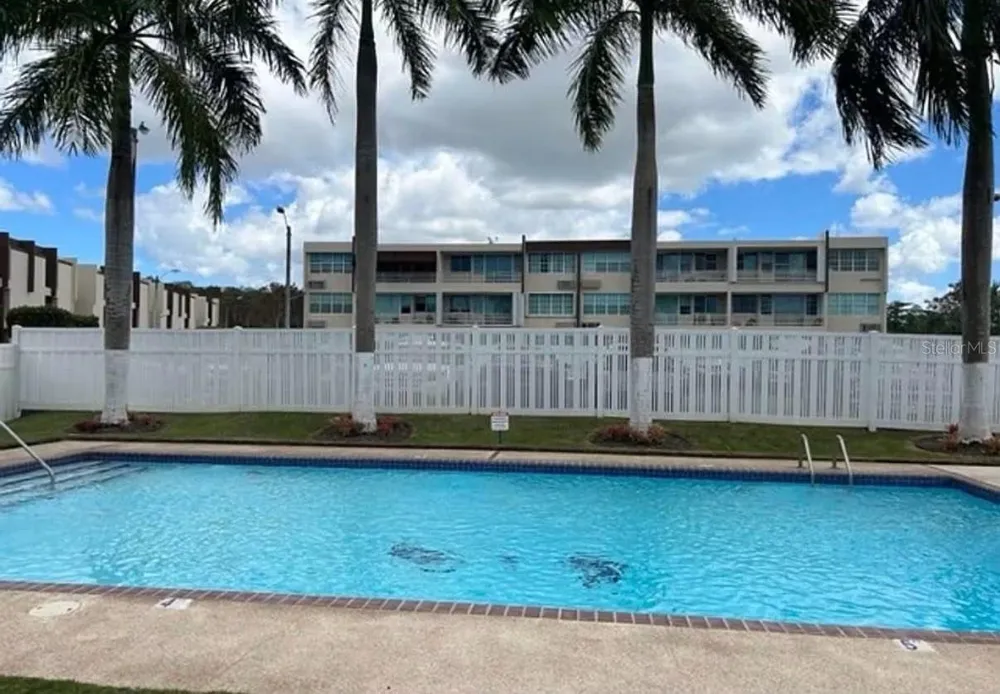 500 LOS FILTROS, BOULEVARD DEL RIO II AVENUE #323 Guaynabo, PR 00971