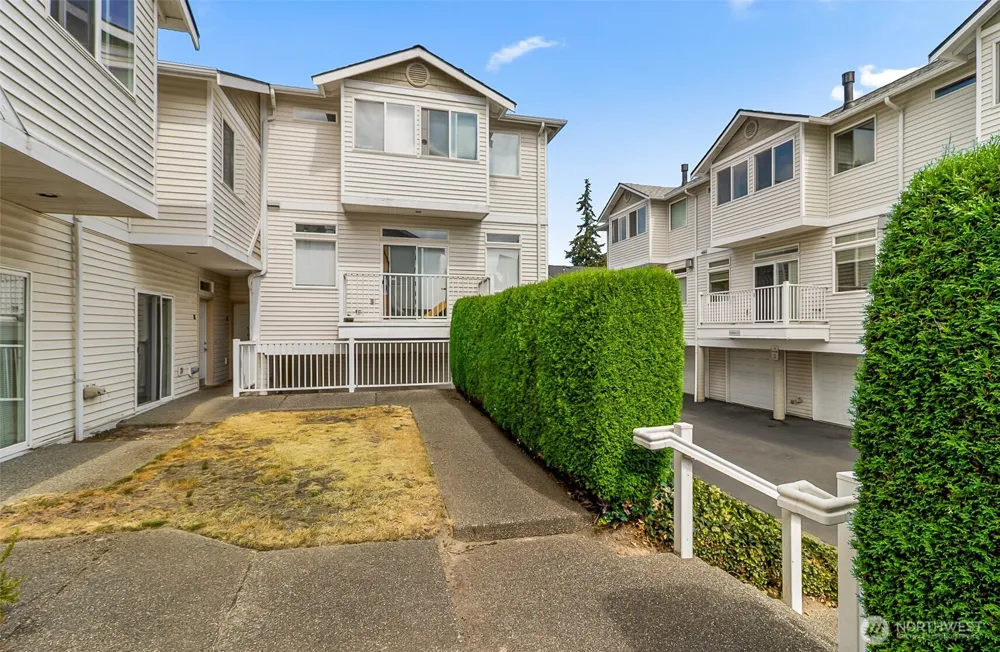 4133 156th Street SW #13 Lynnwood, WA 98087