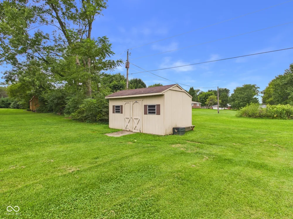 1311 400 E Anderson, IN 46012