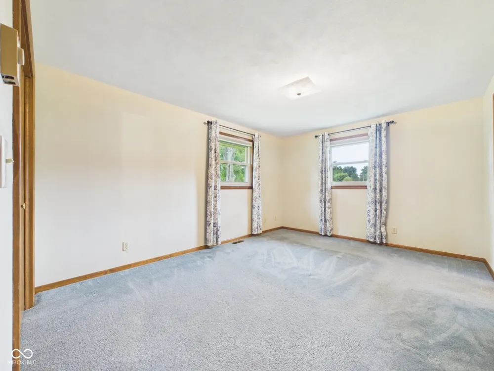1311 400 E Anderson, IN 46012
