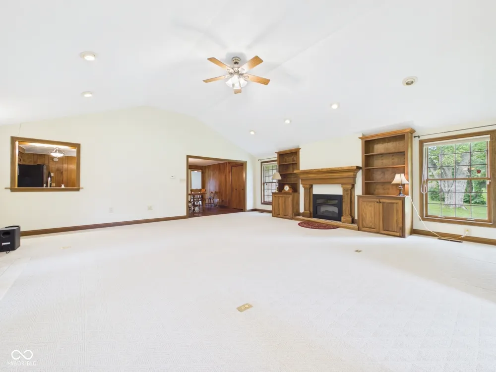 1311 400 E Anderson, IN 46012