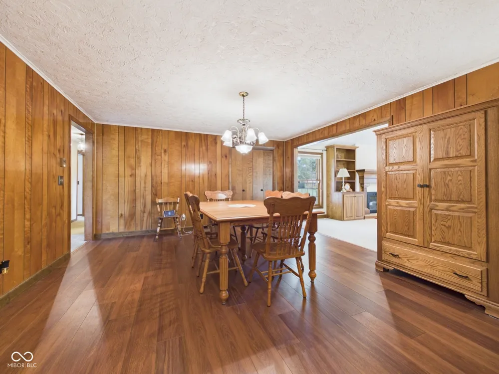 1311 400 E Anderson, IN 46012