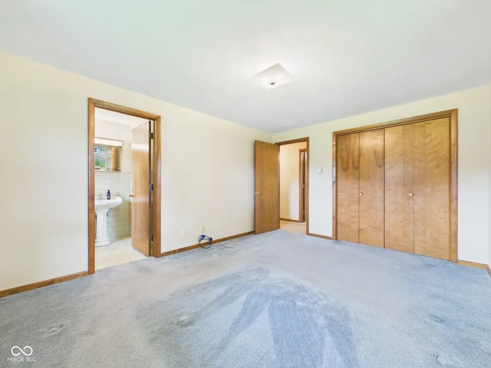 1311 400 E Anderson, IN 46012