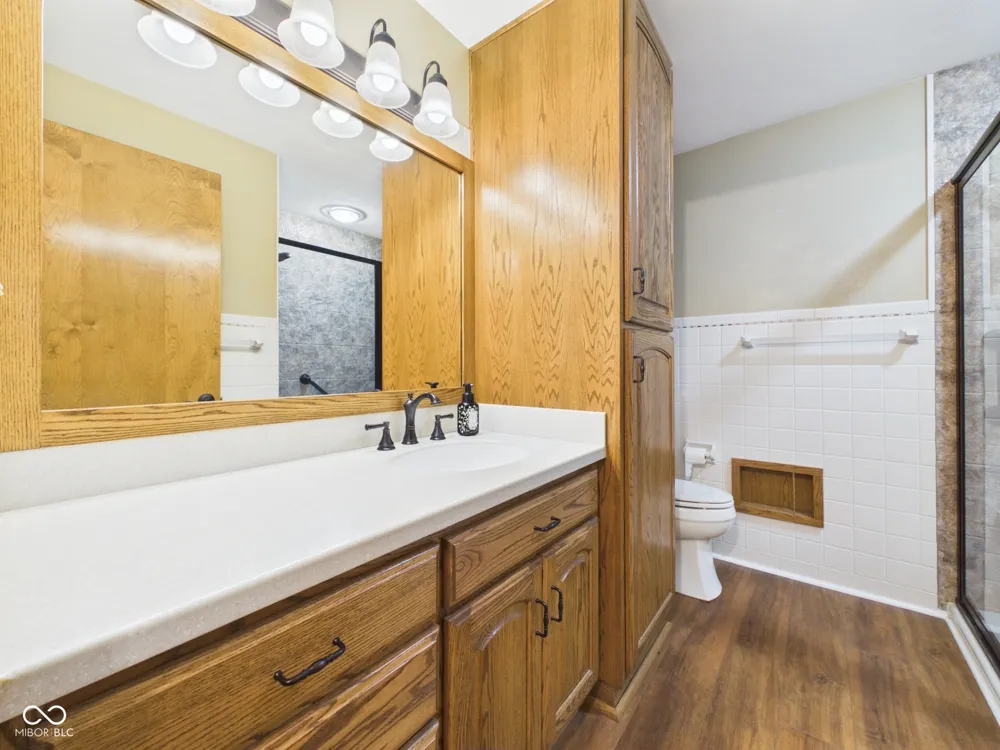 1311 400 E Anderson, IN 46012