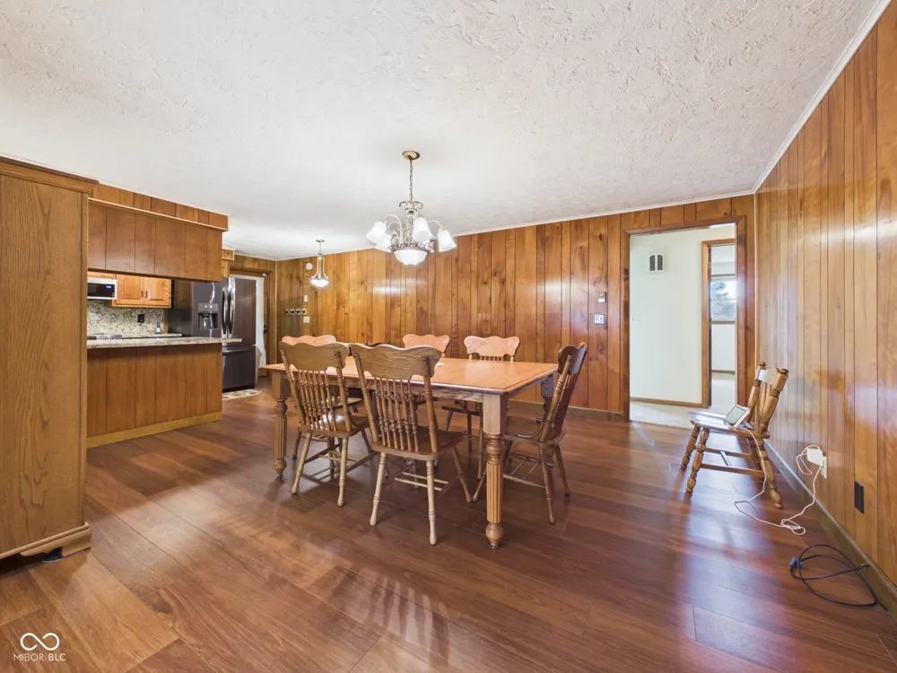 1311 400 E Anderson, IN 46012