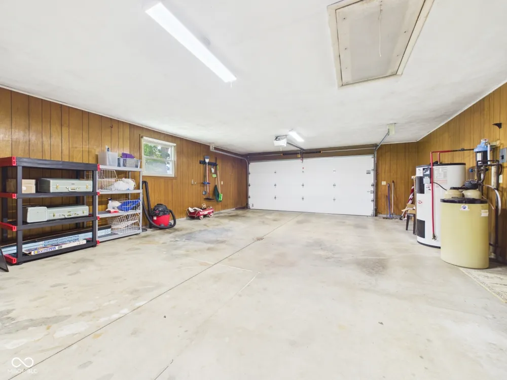 1311 400 E Anderson, IN 46012