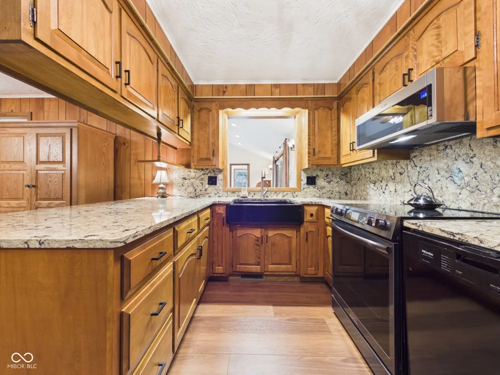 1311 400 E Anderson, IN 46012
