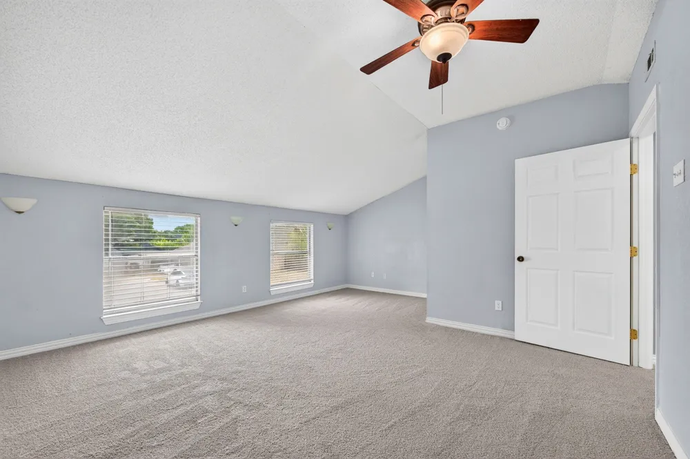 6401 Greenfield Court Watauga, TX 76148