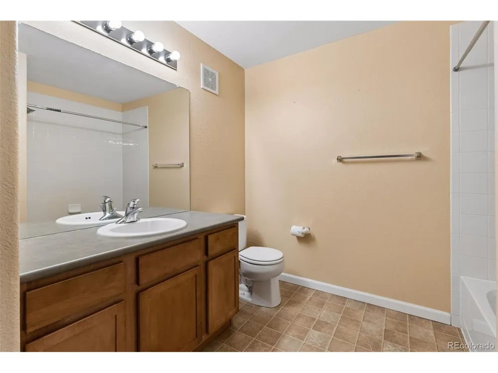 23346 E 5th Place #202 Aurora, CO 80018