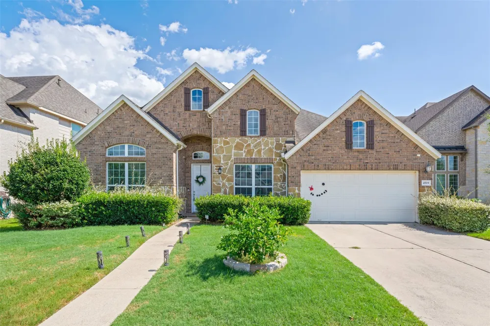 4519 Sterling Heights Lane Sugar Land, TX 77479