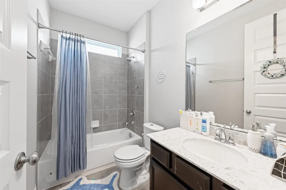 4519 Sterling Heights Lane Sugar Land, TX 77479