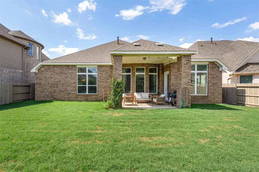 4519 Sterling Heights Lane Sugar Land, TX 77479