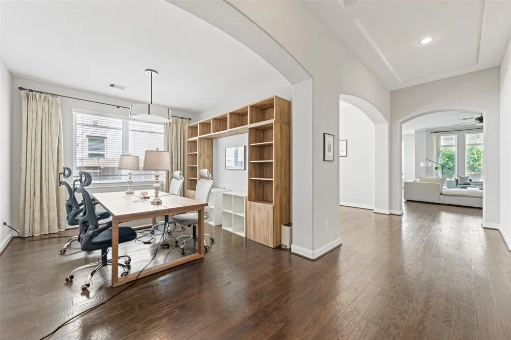 4519 Sterling Heights Lane Sugar Land, TX 77479